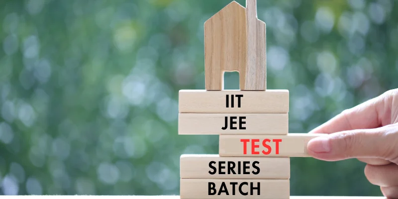 Image of IIT-JEE Test Series Batch advertisement at Zetta Career Institute in Chandigarh.
